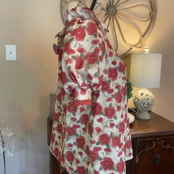 ENTRO Floral Puff Sleeve Embroidered Detail Women's Top - Picture 9 of 13